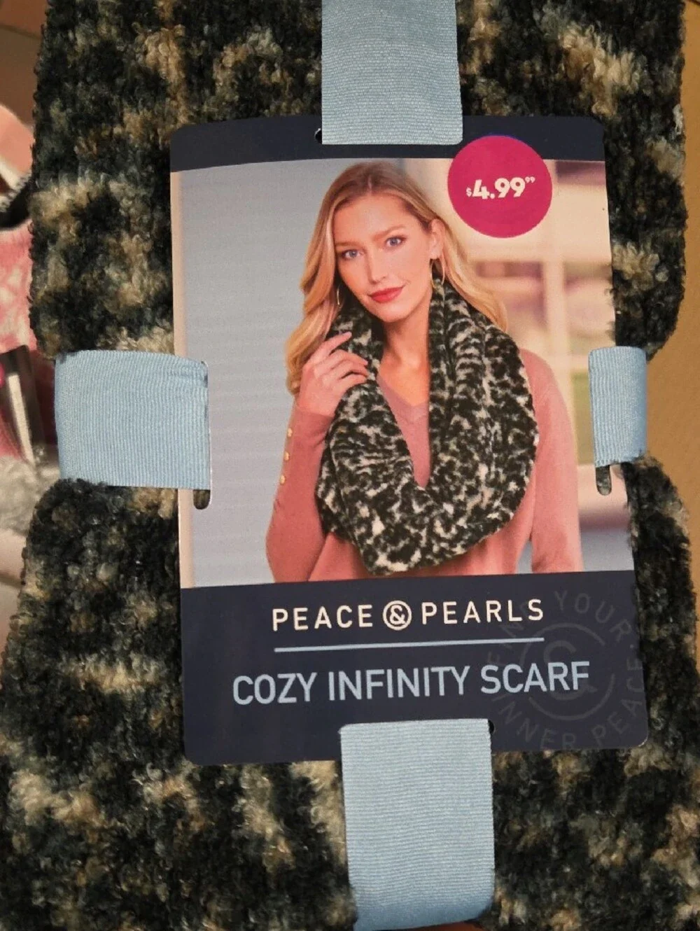 Cozy Infinity Scarf - Black and Leopard